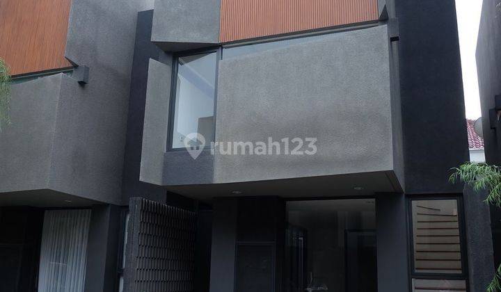 Rumah baru 2 Lantai SHM siap huni di Rempoa, Tangerang Selatan 1