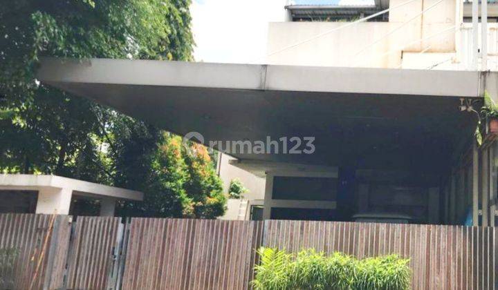 Rumah murah 2 Lantai SHM di tengah Kemang Jakarta Selatan 1