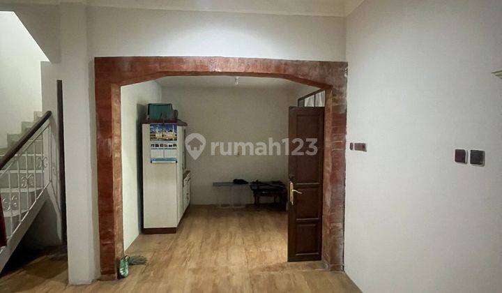 Jual cepat Rumah 2 Lantai siap huni dalam kompleks di Ciledug 2