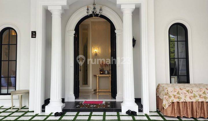 Brand New Classic Furnished With Private Pool Di Pondok Indah 2