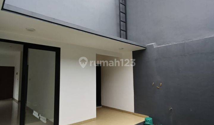 Rumah Baru Minimalis Hadap Timur Dalam Cluster Di Ciputat 2