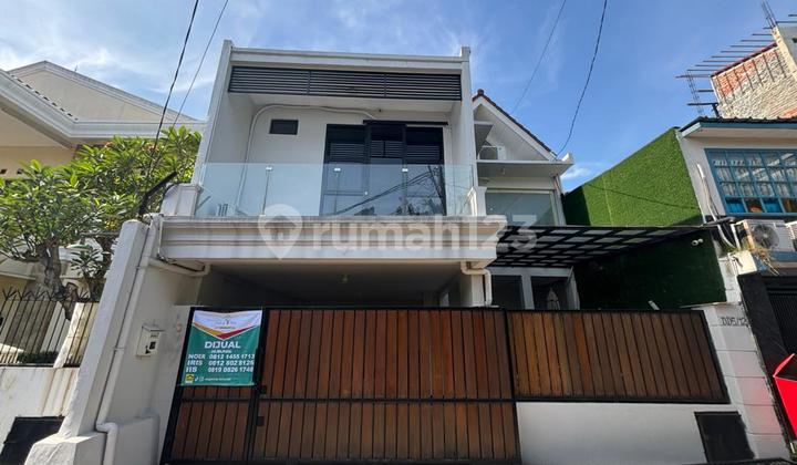 Rumah Murah Siap Huni 2 Lantai Dekat Binplaz di Sektor 3A Bintaro