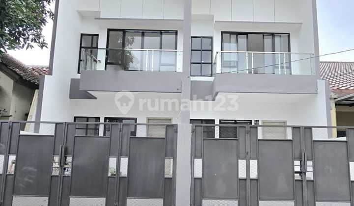 Rumah Baru 2 Lantai Hadap Timur Siap Huni Dalam Cluster Di Bsd