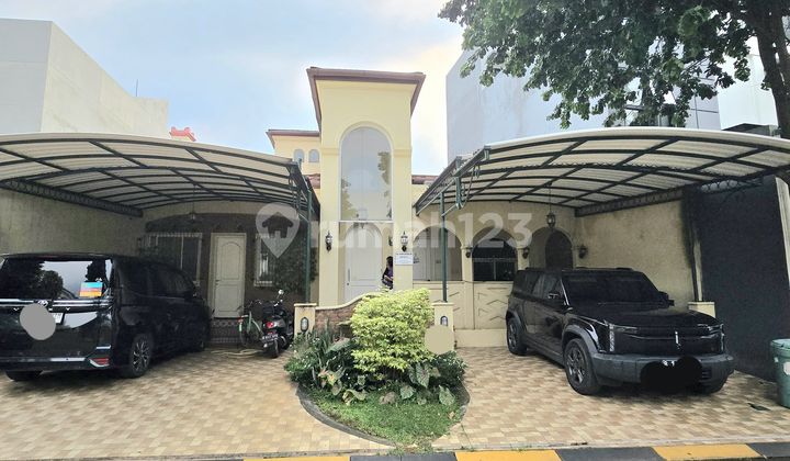 Price Reduced for House with Swimming Pool in Sector 9 Bintaro