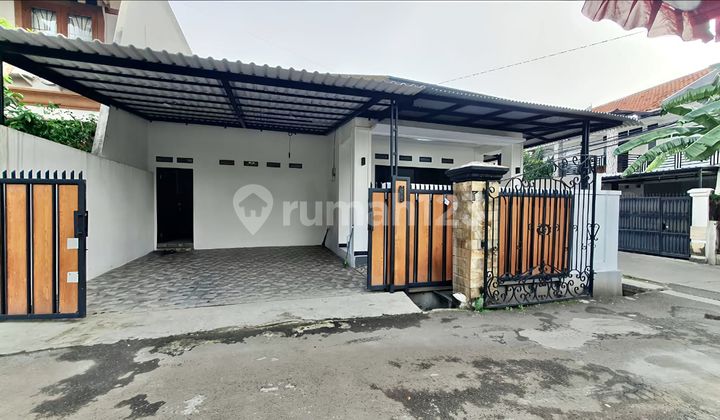 Rumah 1 Lantai Posisi Hook Semi Furnished di Rempoa