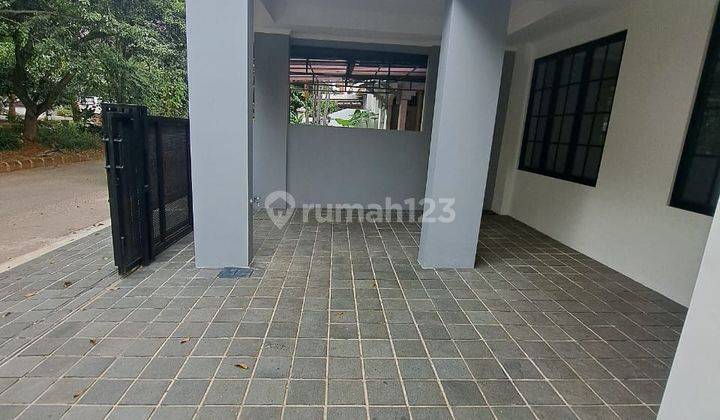 Rumah Siap Huni Ada Balkon Dan Taman Di Bintaro Dekat Rsib 2