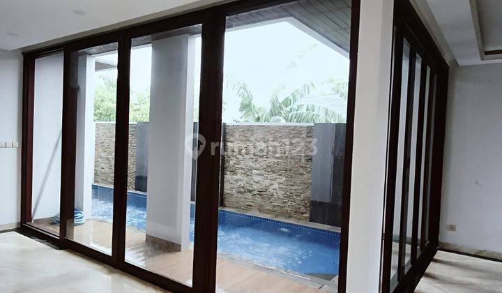 Rumah 4 Lantai Hadap Timur Ada Kolam Renang & Rooftop Di Jaksel 2