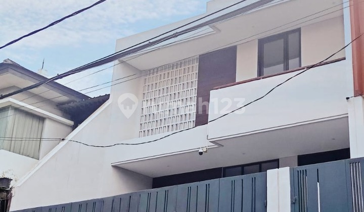 Rumah Bangunan Baru Minimalis Dekat Pintu Toll Brigif