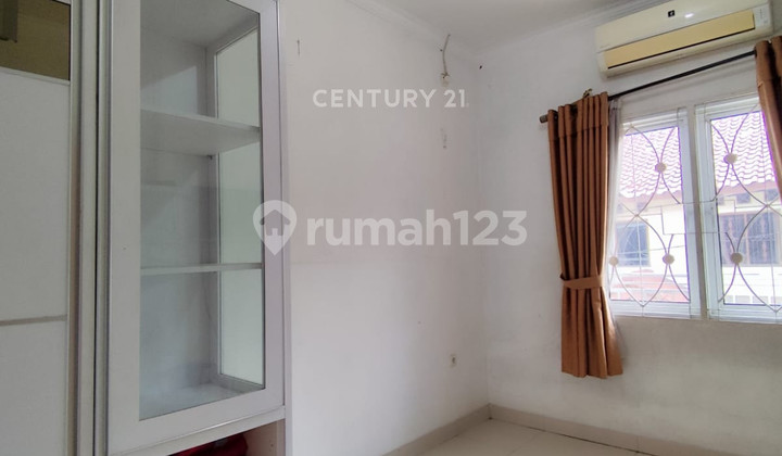Rumah Tinggal 2 Lantai One Gate System Di Kelapa Gading S8545