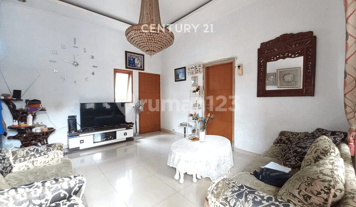 Rumah Hoek 1 Lt Jalan 2 Row Mobil Di Vida Bumipala Bekasi S8955 2