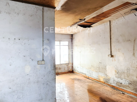 Ruko 2 Setengah Lantai Area Komersil di Johar Baru Jakpus S8746