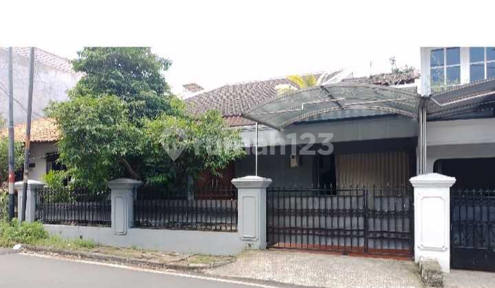 Rumah Strategis Jalan 2 Row Mobil Di Pondok Kelapa S8816