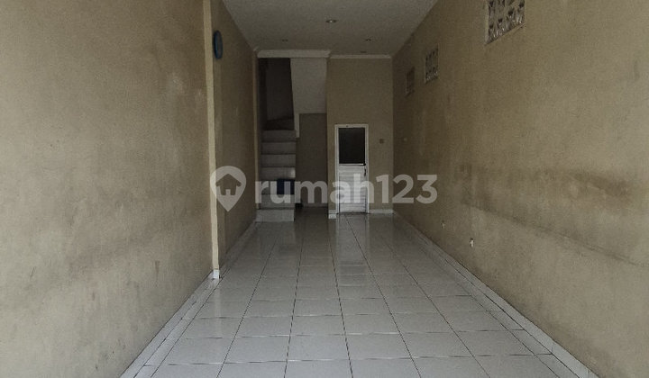 For Sale Shop House by Main Road, Strategic Location Ciracas S9516