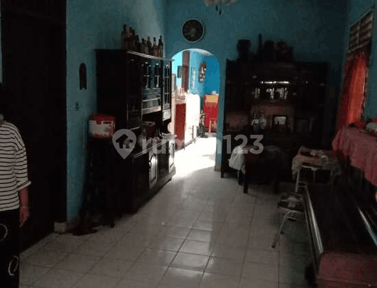 Rumah Tua Strategis di Jalan Utama Dekat Polres di Koja S8823