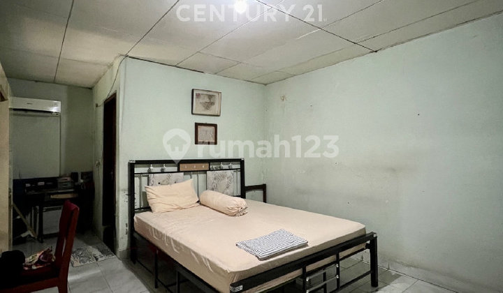 Rumah Tua Lebar 15 Dalam Komplek Nyaman dan Aman di Pulomas S9130 Rumah Tua Lebar 15 Dalam Komplek Nyaman dan Aman di Pulomas S9130