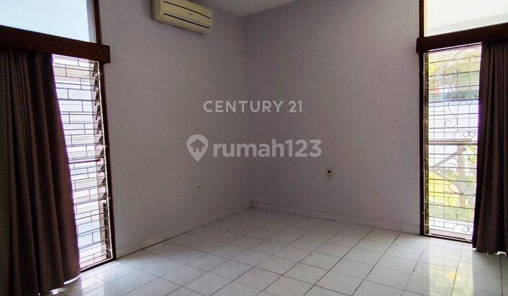 Rumah Lokasi Strategis Jalan Lebar Di Pulomas S8020 2