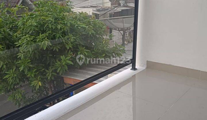 Rumah 2 Lantai Baru Unfurnished Di Regency Melati Mas 2