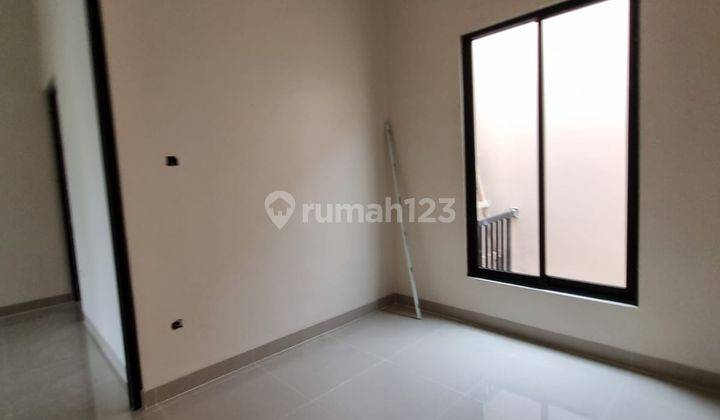 Rumah Dijual Di Regency Melati Mas 2 Lantai Baru Minimalis Modern 2