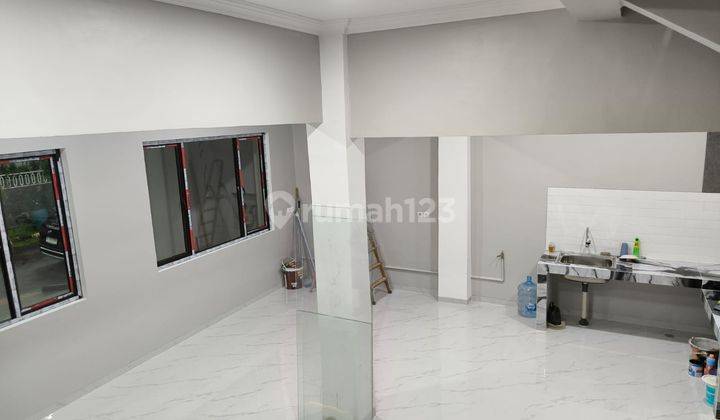 Rumah Dijual 2 Lantai Baru Minimalis Modern di Villa Melati Mas 2