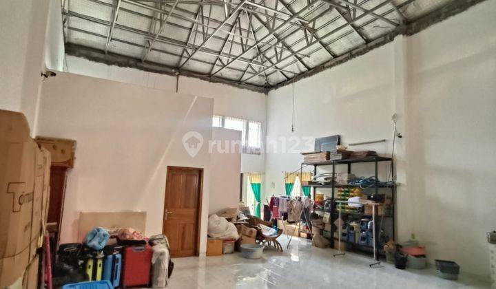 Dijual Cepat dan Murah Tanah dan Bangunan seluas 1000 m². 
Di Jalan Sri Rejeki Timur Raya, Kota Semarang. Lokasi Strategis.
Cocok Untuk Gudang, Pabrik/Home industri,
kos kosan, Dll 2