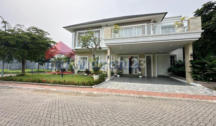 Luxury House in Premium Area Soekarno Hatta, Malang City 2