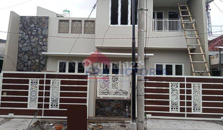 Dijual Rumah Baru Semi Furnish Jalan Gunung-Gunung Malang 1