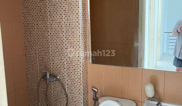 Disewa Rumah Bagus di Summarecon Bekasi  8