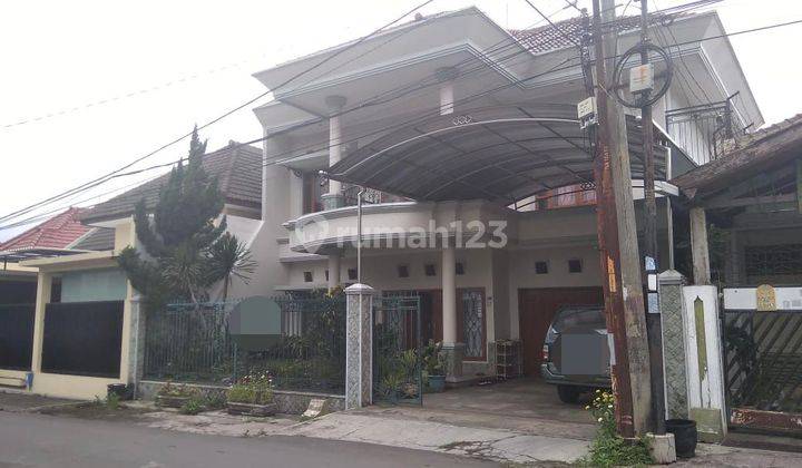 Rumah Cantik Lokasi Strategis Tengah Kota Dekat Suhat Malang  2