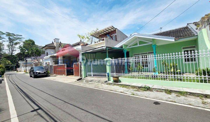 Rumah Cocok Untuk Kantor di Jalan Utama Sawojajar 2