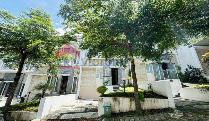 Furnished Modern House in Arjosari Housing, Malang Furnished Modern House in Arjosari Housing, Malang