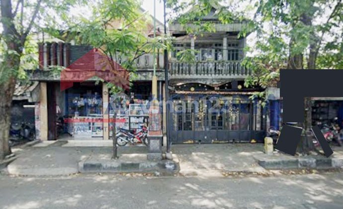 Rumah Poros Jalan Mojosari Mojokerto