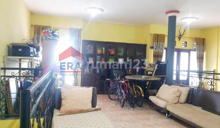 2-Story House Ready to Occupy in Singosari Near Schools 2