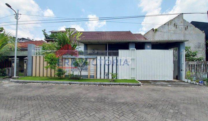 Rumah Bagus Lingkungan Asri Blimbing  1