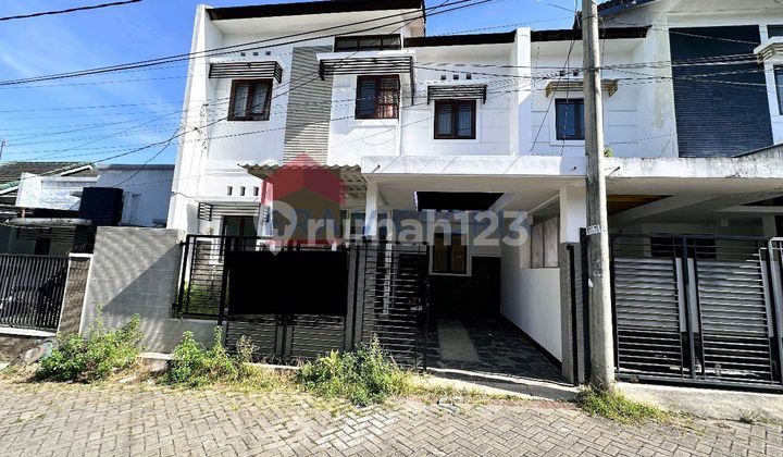 Rumah Siap Huni Dekat Kampus Kota Malang