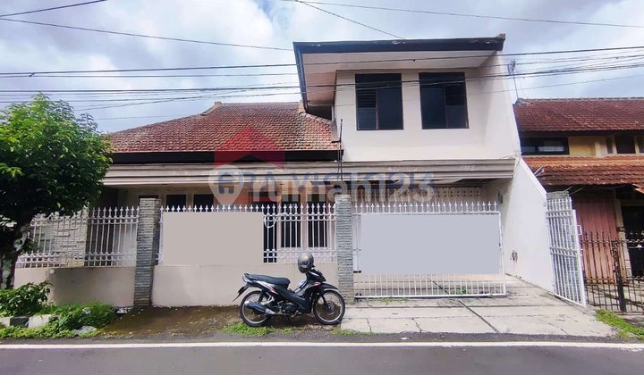 Rumah Kondisi Terawat Dekat Raya Tidar