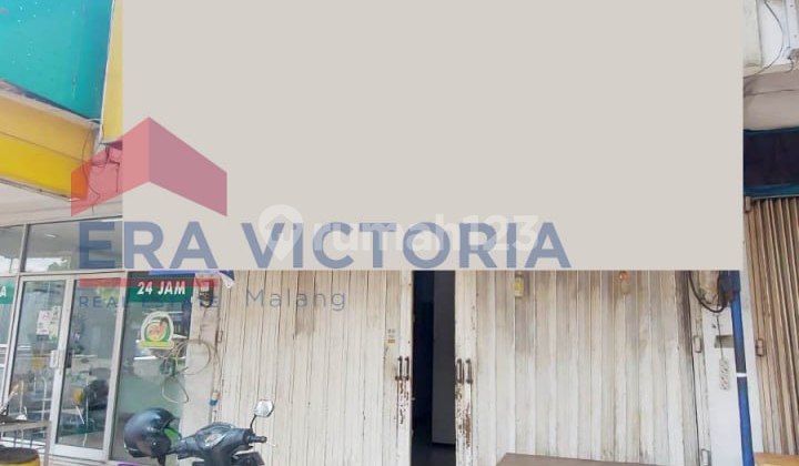 Shop House in Blimbing, Strategically Located on the Main Road Axis