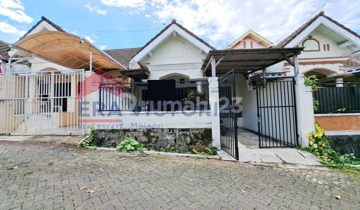 Rumah Lokasi Tenang Dekat Kota Batu Karangploso