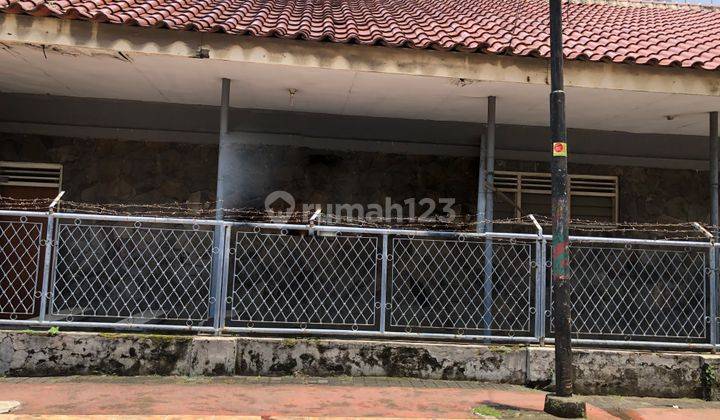 Dibawah Njop Rumah Tua Cocok U Perkantoran di Gunung Sahari 1