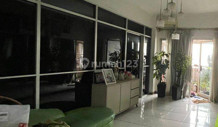 Jual Cepat Apt. Juanda Semi Furnish View Pool, Bisa Nego 1