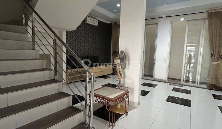 Disewakan Rumah Siap Huni Full Furnish di Sunter Indah, Bisa Nego 1