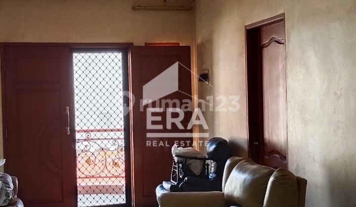 Quick Sale Luxury Split Level House in Kelapa Kopyor, Negotiable 2