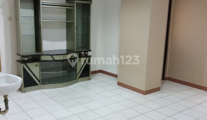 QUICK SALE! Apt. Metro Sunter 2BR Renovated Negotiable Until Deal QUICK SALE! Apt. Metro Sunter 2BR Renovated Negotiable Until Deal