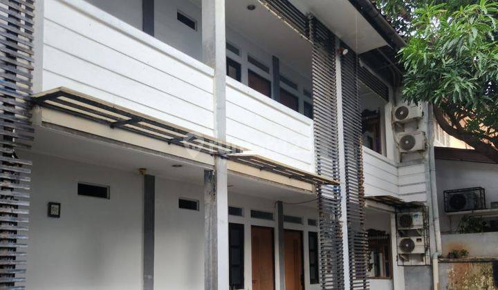 Rumah Kost 8 Kamar,2 Lt,Furnished, Strategis,SHM,Kebayoran Baru,  1