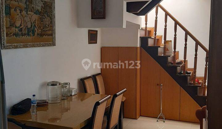 Dijual Rumah Semi Furnished SHM Sektor 9 Bintarotangerang Selatan 2