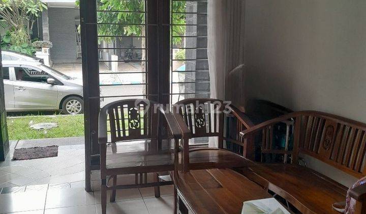 Dijual Rumah 2 Lantai, SHM di Graha Raya, Tangerang 2