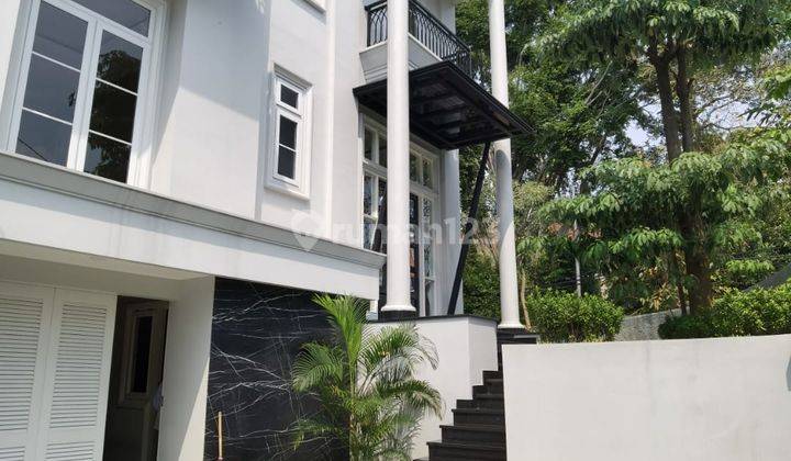 Dijual Rumah Cantik, 3 Lt, SHM di Kebayoran Baru, Jakarta Selatan 1