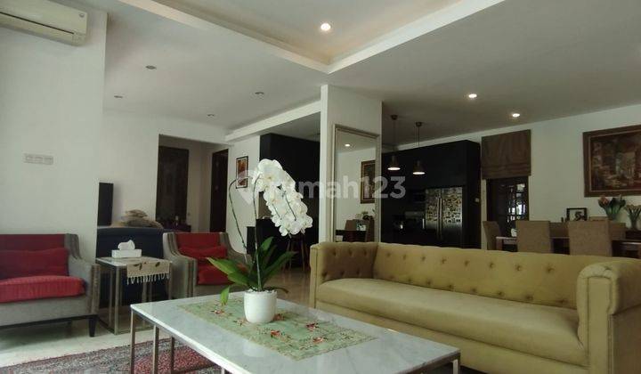 Dijual Rumah 2 Lt, Sudah Renovasi, SHM di Kemang, Jakarta Selatan 2