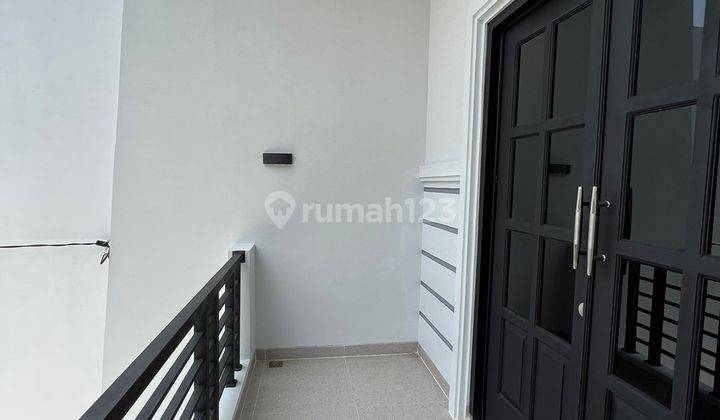 Dijual Rumah Murah 2 Lt Baru, SHM di Bsd Kencana Loka, Tangerang 1