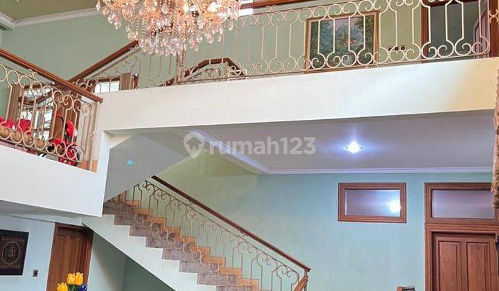 Rumah Cantik, 2 Lantai, Shm, Lokasi Sangat Strategis, di Tebet,  2