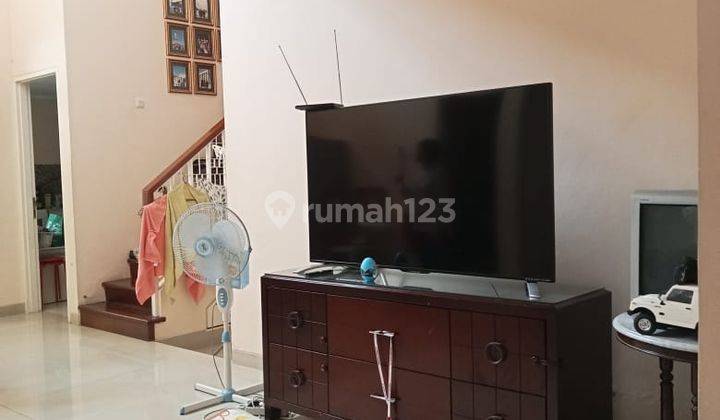 Rumah 2 Lt, Shm,lokasi Premium,sektor 7 Bintaro,Tangerang Selatan 2